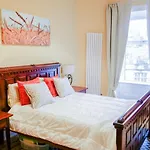 Newly Furnished 2 Bedroom Apartment On Leith Walk